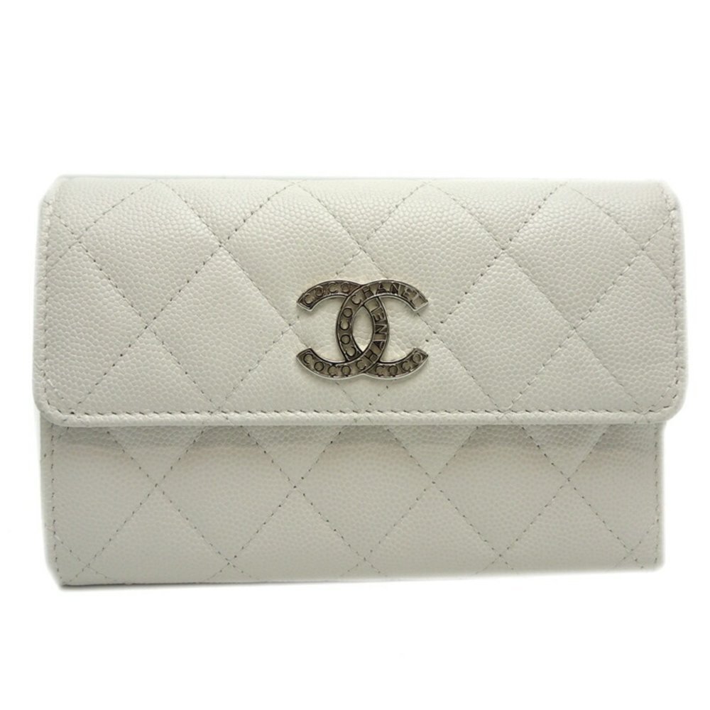 CHANEL Authentic White Caviar Leather Wallet